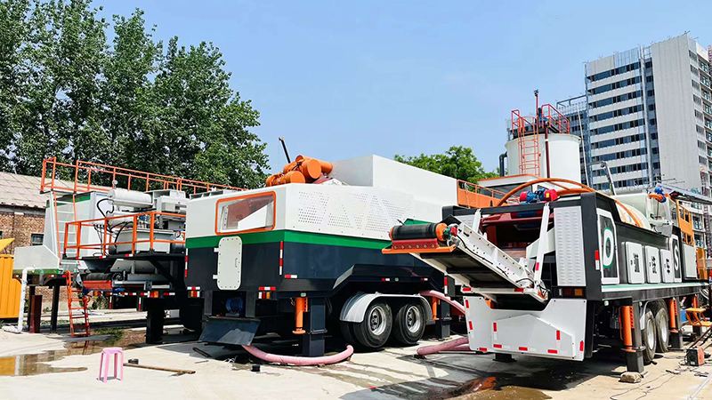 國內首套移動淋洗修復裝備調試運行成功